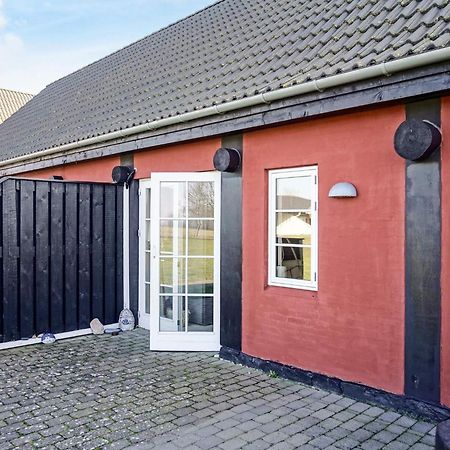 5 Person Holiday Home In AÅkirkeby Eksteriør bilde