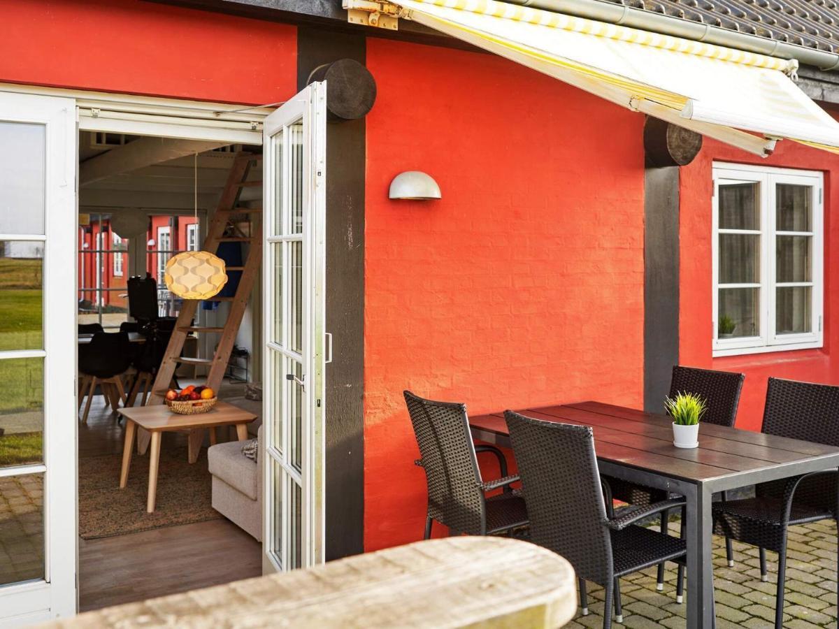 5 Person Holiday Home In AÅkirkeby Eksteriør bilde